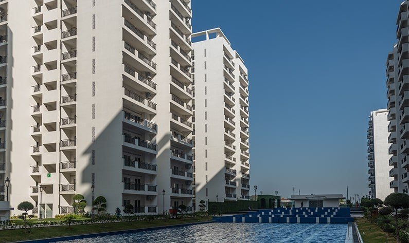 Central Park Aqua Front Towers