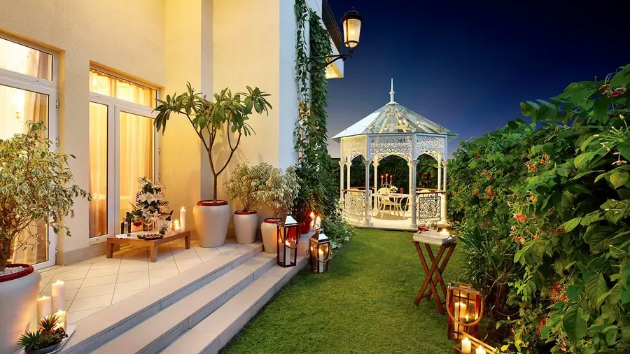 Central Park Belgravia Townhouses image 1