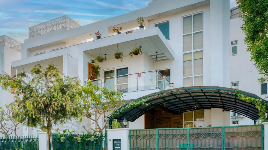 Central Park Fleur Villas image 1