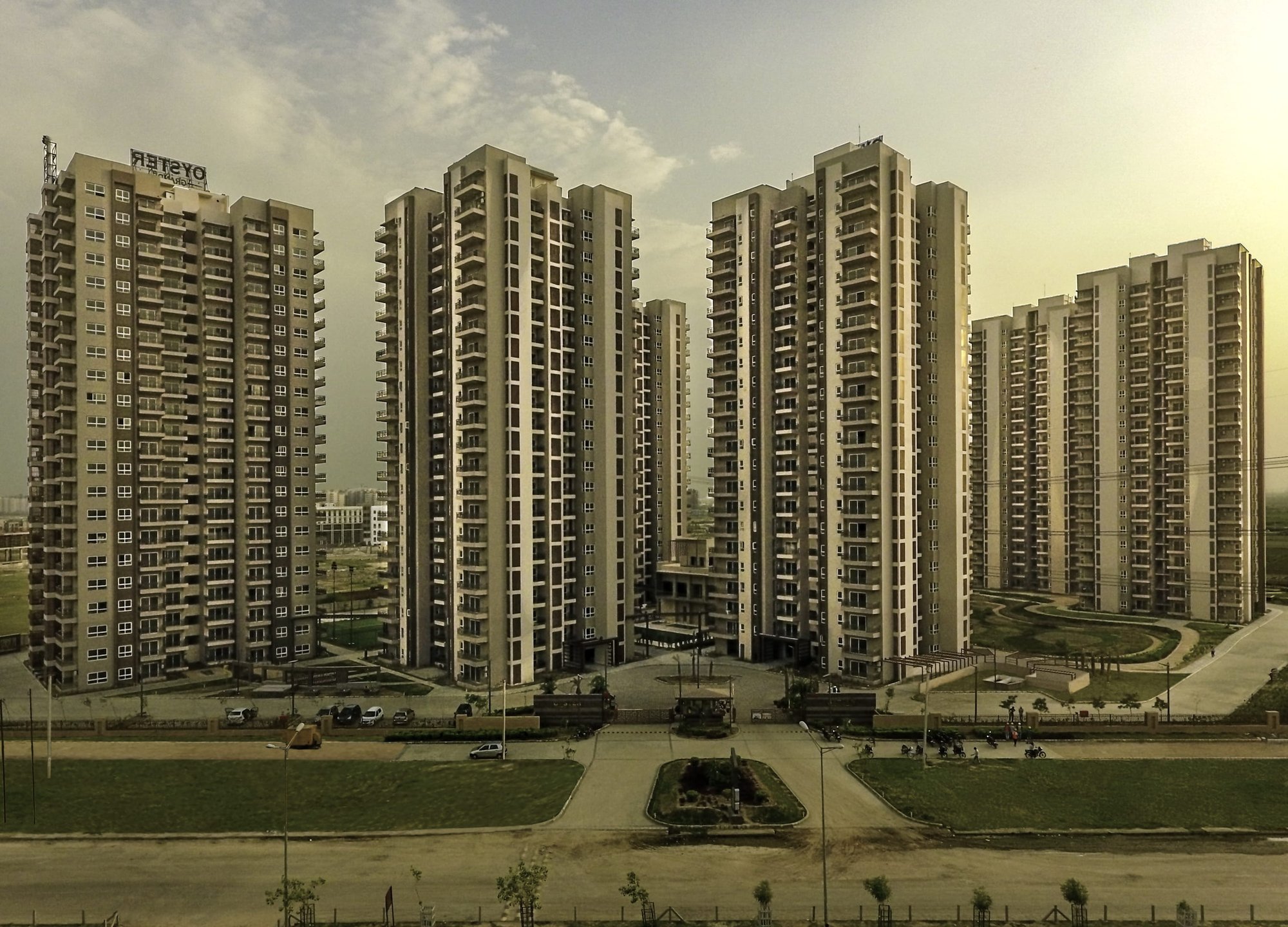 Adani Oyster Grande photo 3