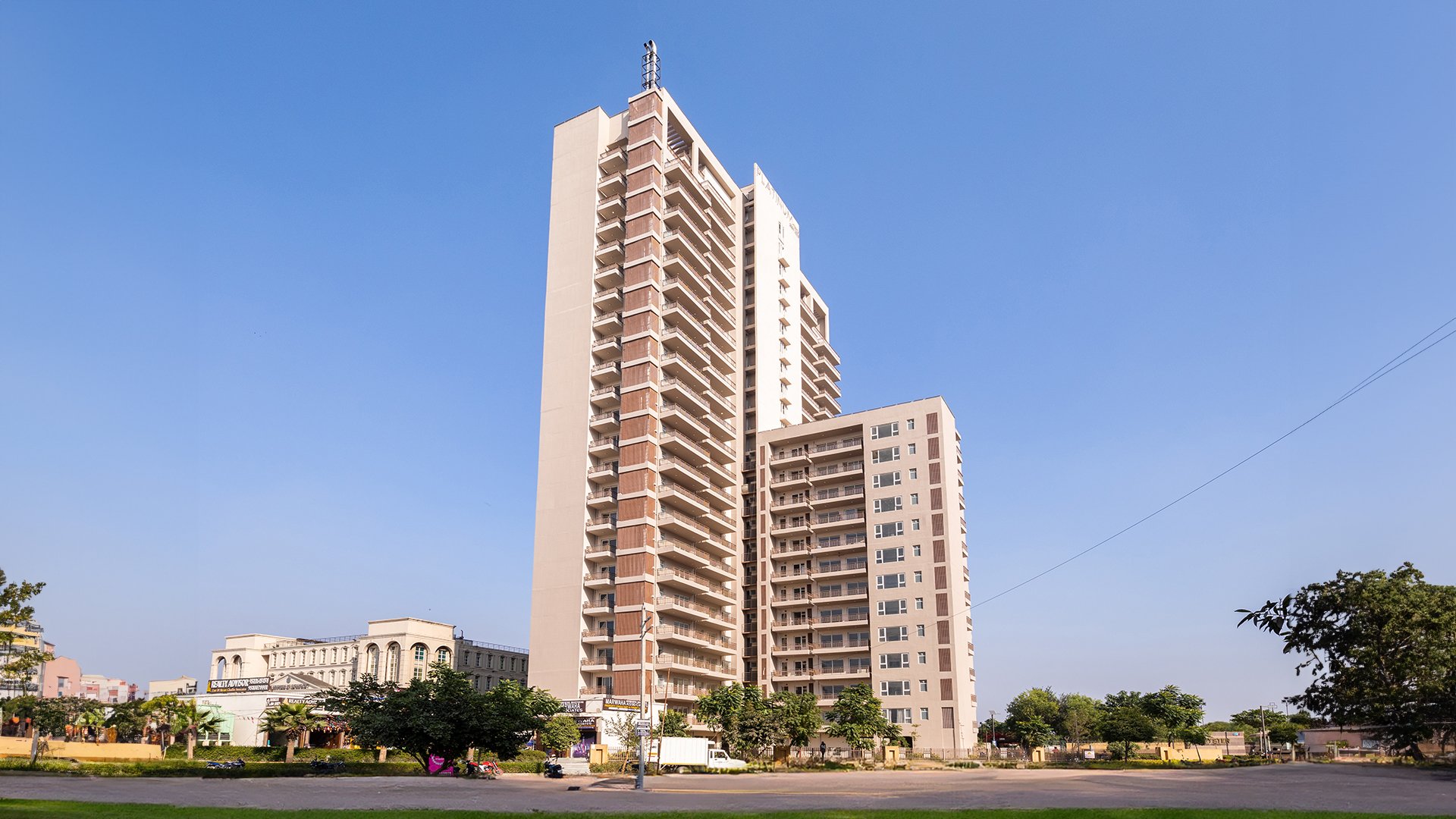 Adani Platinum Tower at Oyster Grande