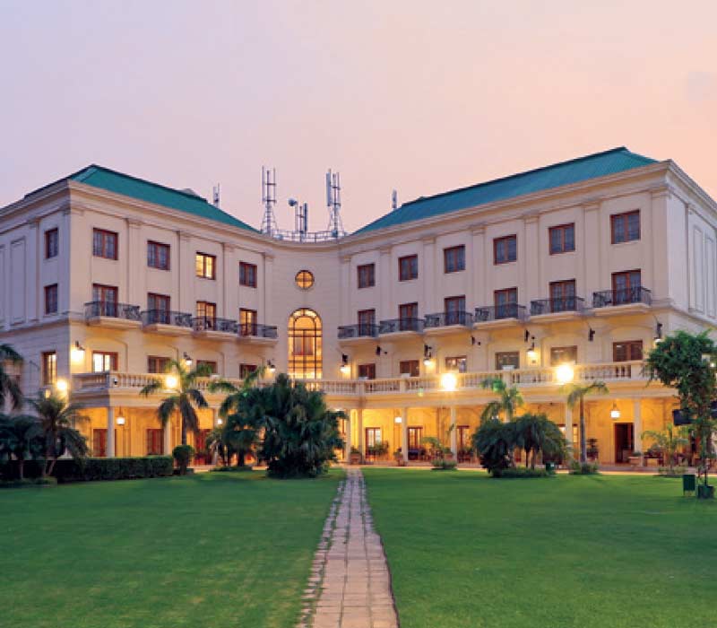 Dlf Floors Phase 4 Salient Features