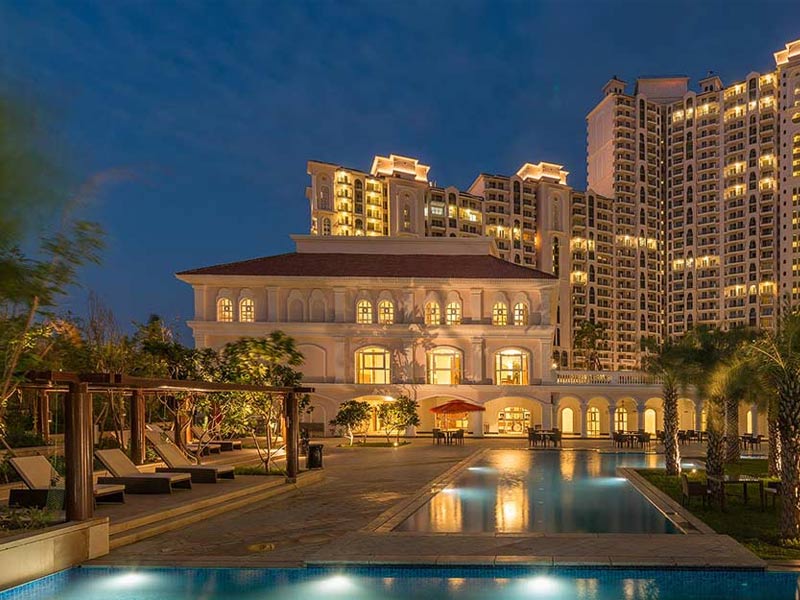 DLF Regal Gardens